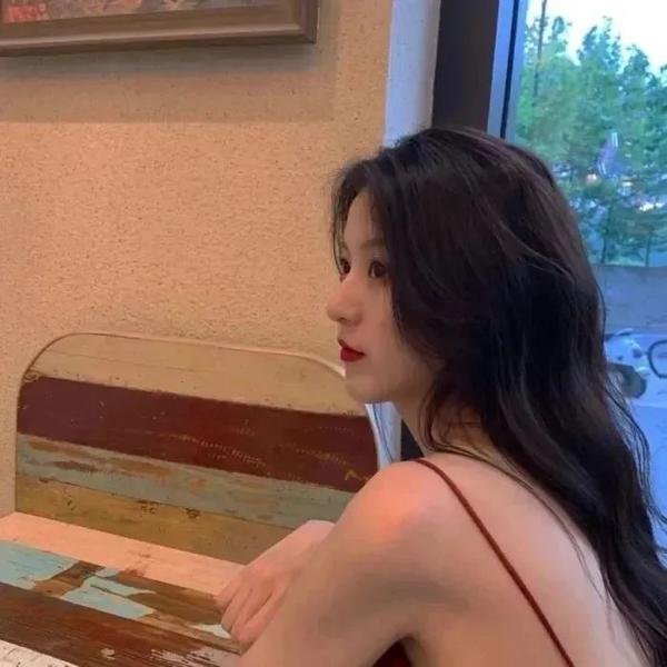 福尔摩斯小姐:失踪的侯爵